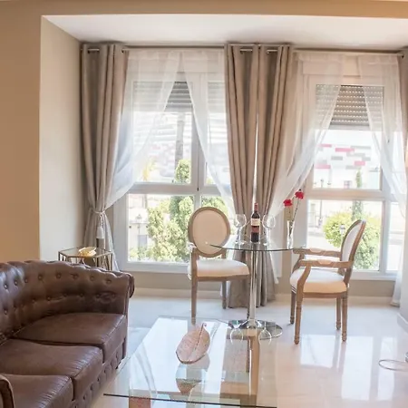 Homestay Luxury Yacht Cadiz