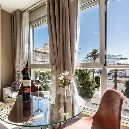 Luxury Yacht Homestay