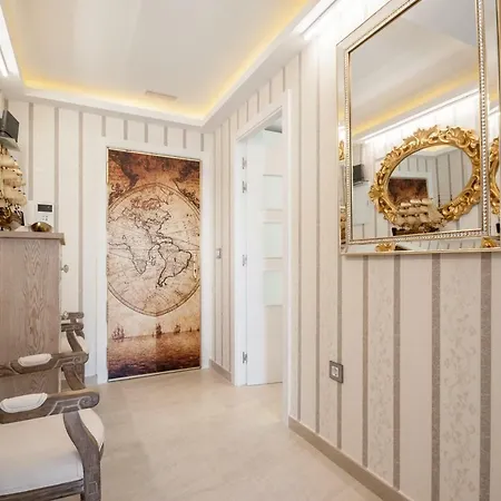 Luxury Yacht Homestay
